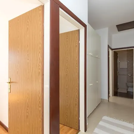شقة Two-bedroom 1 *