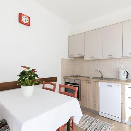 Two-bedroom 1 Διαμέρισμα *